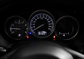 Подержанный автомобиль Mazda CX-5 2013 года (18 фото)