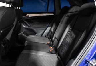 Подержанный автомобиль Volkswagen Tiguan 2019 года (10 фото)