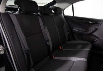 Подержанный автомобиль Skoda Rapid Liftback 2020 года (12 фото)