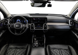 Подержанный автомобиль Kia Sorento 2020 года (11 фото)