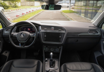Подержанный автомобиль Volkswagen Tiguan 2019 года (11 фото)