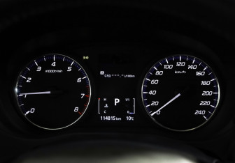 Подержанный автомобиль Mitsubishi Outlander 2018 года (13 фото)