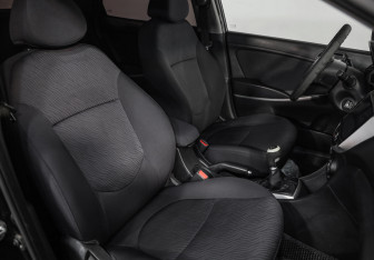 Подержанный автомобиль Hyundai Solaris Sedan 2012 года (22 фото)