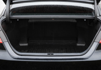 Подержанный автомобиль Toyota Camry Sedan 2021 года (37 фото)