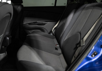 Подержанный автомобиль Kia Rio Hatchback 2009 года (10 фото)