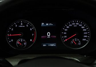 Подержанный автомобиль Kia K5 2020 года (12 фото)