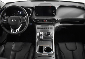 Подержанный автомобиль Hyundai Santa Fe 2022 года (15 фото)