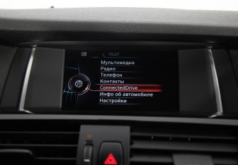 Подержанный автомобиль BMW X3 2015 года (12 фото)