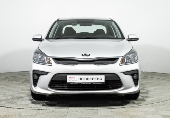 Подержанный автомобиль Kia Rio Sedan 2020 года (2 фото)