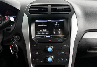 Подержанный автомобиль Ford Explorer 2013 года (19 фото)
