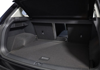 Подержанный автомобиль Volkswagen Tiguan 2021 года (23 фото)