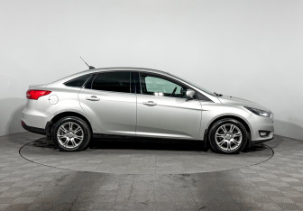 Подержанный автомобиль Ford Focus Sedan 2018 года (4 фото)