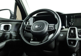 Подержанный автомобиль Kia Sorento 2020 года (25 фото)