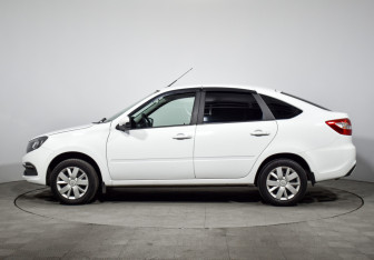 Подержанный автомобиль LADA (ВАЗ) Granta Liftback 2023 года (8 фото)