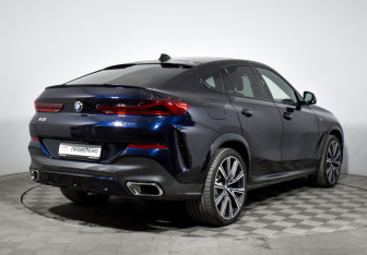 Подержанный автомобиль BMW X6 2019 года (5 фото)
