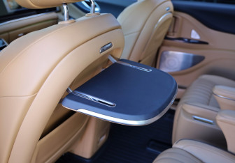 Подержанный автомобиль Voyah Dream 2023 года (14 фото)