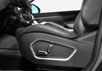 Подержанный автомобиль Geely Atlas Pro 2023 года (11 фото)