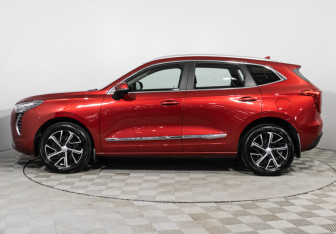 Подержанный автомобиль Haval Jolion 2022 года (8 фото)