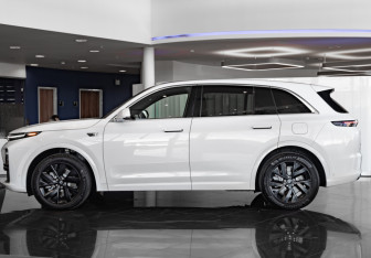 Новый LiXiang L7 2024 (4 фото)