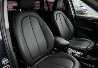 Подержанный автомобиль BMW X1 2016 года (28 фото)