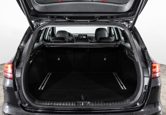 Подержанный автомобиль Kia Ceed Wagon 2019 года (22 фото)
