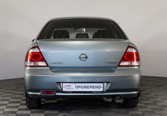 Подержанный автомобиль Nissan Almera Classic 2008 года (6 фото)