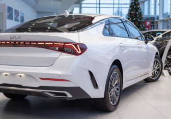 Новый Kia K5 2024 (8 фото)