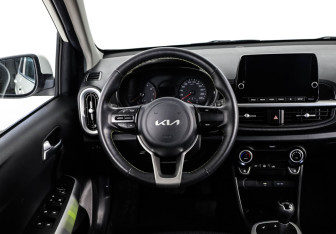 Подержанный автомобиль Kia Picanto 2022 года (11 фото)