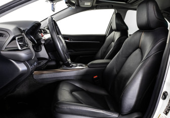 Подержанный автомобиль Toyota Camry Sedan 2020 года (29 фото)