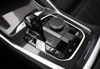 Подержанный автомобиль BMW X6 2020 года (15 фото)