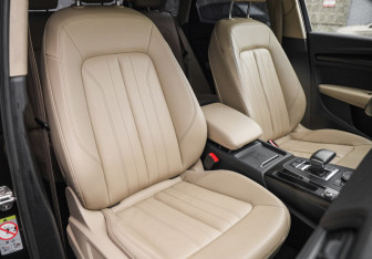 Подержанный автомобиль Audi Q5 2018 года (25 фото)