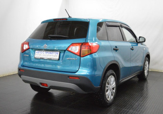 Подержанный автомобиль Suzuki Vitara 2018 года (5 фото)