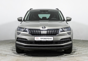 Подержанный автомобиль Skoda Karoq 2020 года (2 фото)