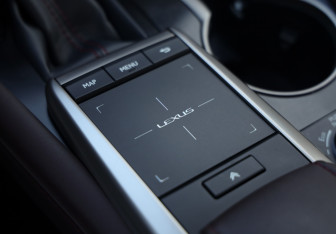 Подержанный автомобиль Lexus RX 2020 года (26 фото)