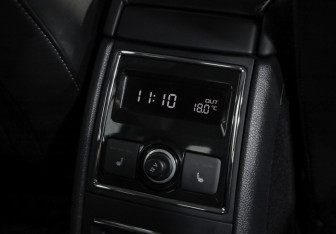 Подержанный автомобиль Skoda Superb Liftback 2014 года (22 фото)