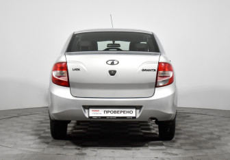 Подержанный автомобиль LADA (ВАЗ) Granta Sedan 2017 года (6 фото)