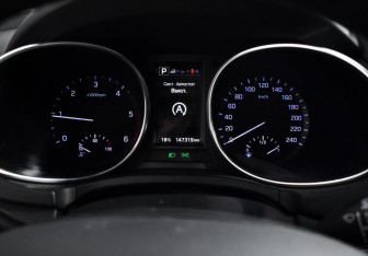 Подержанный автомобиль Hyundai Santa Fe 2015 года (20 фото)