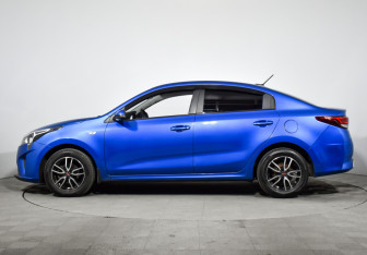Подержанный автомобиль Kia Rio Sedan 2020 года (8 фото)