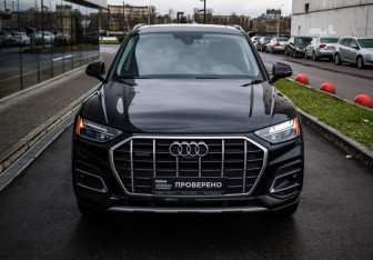 Подержанный автомобиль Audi Q5 2021 года (2 фото)