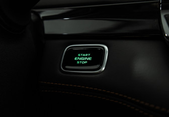 Подержанный автомобиль Changan UNI-K 2023 года (17 фото)