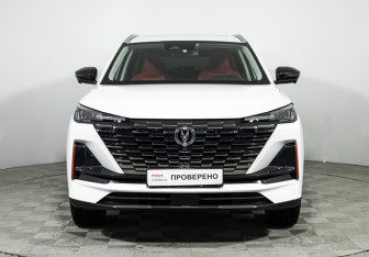 Подержанный автомобиль Changan UNI-S 2024 года (2 фото)