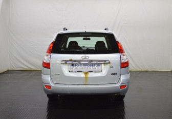 Подержанный автомобиль LADA (ВАЗ) Priora Wagon 2013 года (6 фото)