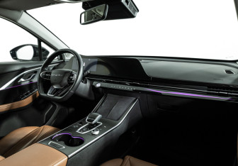 Подержанный автомобиль Omoda C5 2022 года (9 фото)