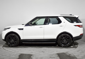 Подержанный автомобиль Land Rover Discovery 2017 года (8 фото)