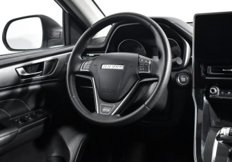 Подержанный автомобиль Haval M6 2023 года (15 фото)