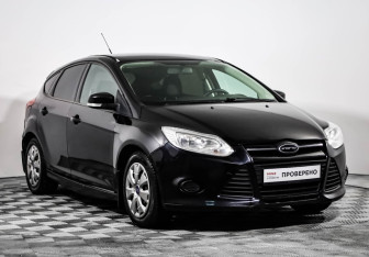 Подержанный автомобиль Ford Focus Hatchback 2012 года (3 фото)