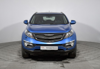 Подержанный автомобиль Kia Sportage 2010 года (2 фото)