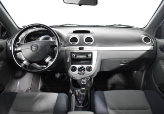 Подержанный автомобиль Chevrolet Lacetti Hatchback 2010 года (11 фото)