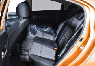 Подержанный автомобиль Kia Rio Sedan 2017 года (11 фото)