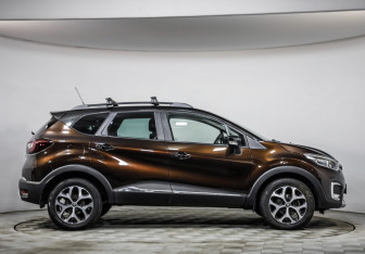 Подержанный автомобиль Renault Kaptur 2018 года (4 фото)
